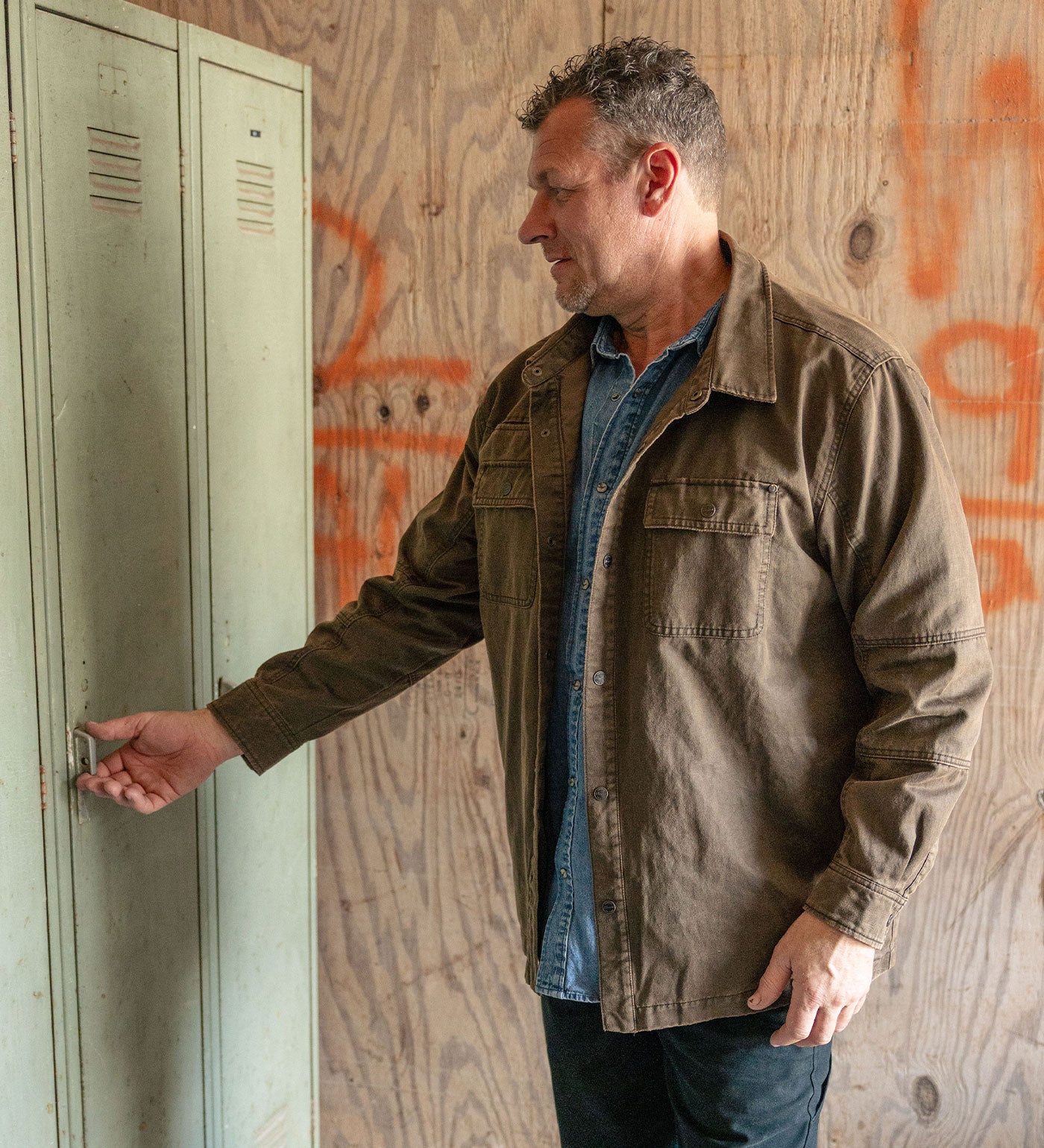 #color_Old Fashion Brown