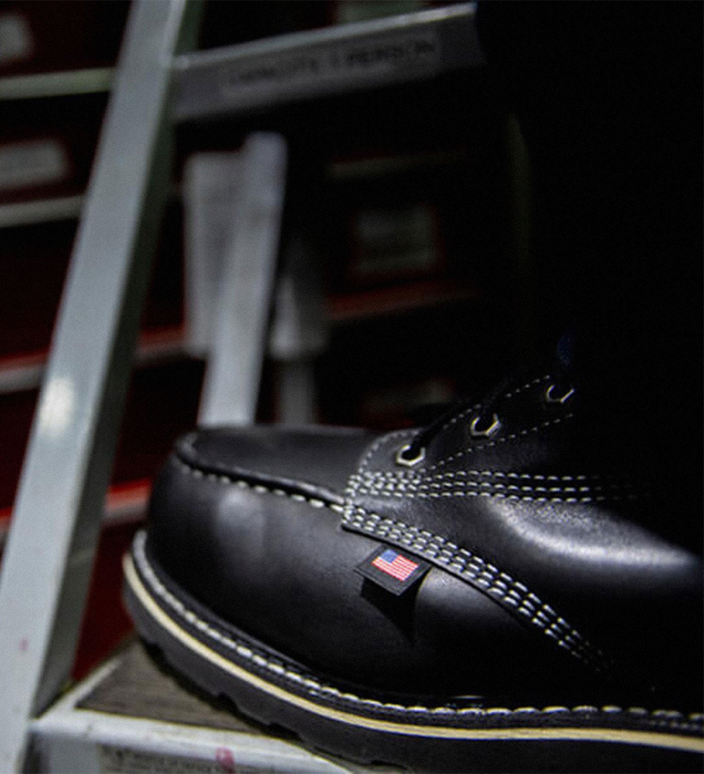 Midnight Series Thorogood Moc Toe Black Sole Thorogood American